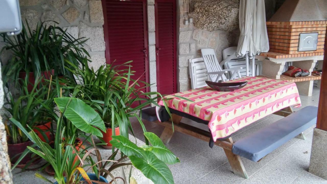 Villa Casa Da Ficheira Gerês Exterior foto
